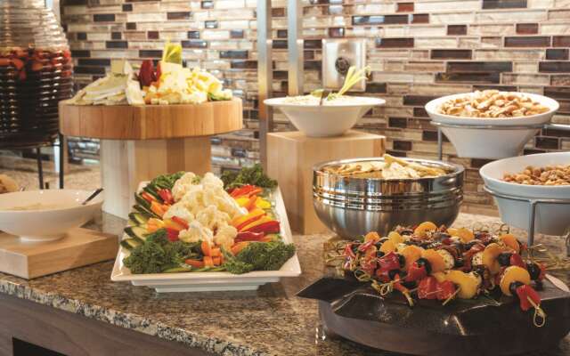 Embassy Suites Saratoga Springs