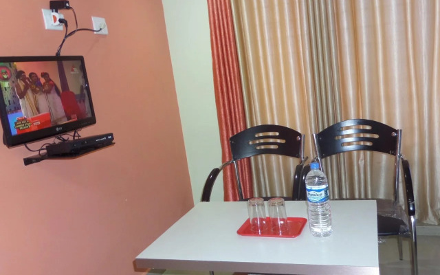 Hotel Revis Heights