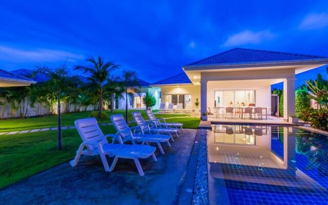Hua Hin Pool Villa with 4 Bedrooms L50