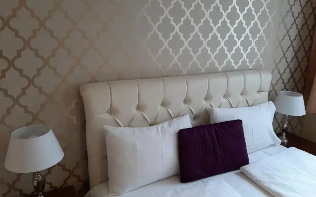 Trendy Deluxe Apartments