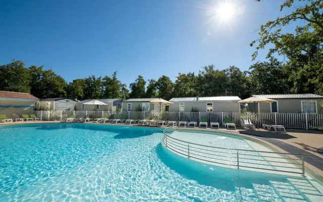 Camping Les Chèvrefeuilles