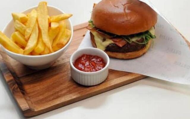 Devonshire House Hotel