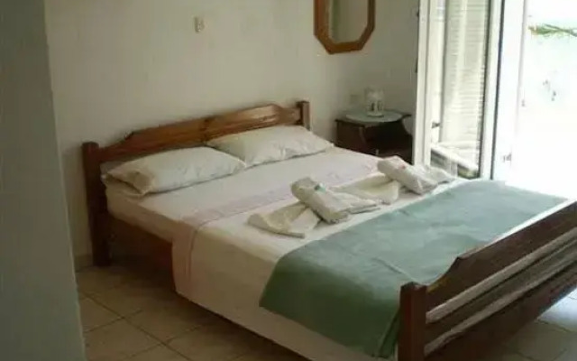 Pella