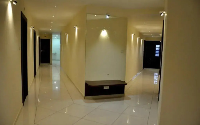Shivdhara Hotel & Residence