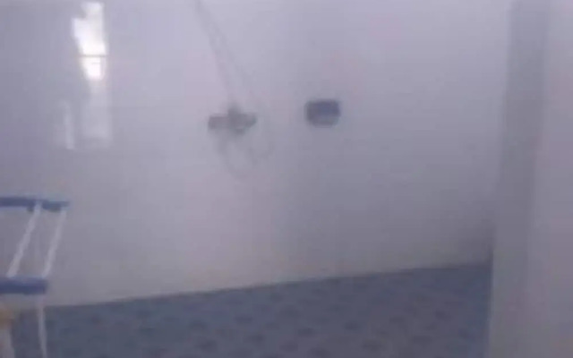 Laster Jony's Guest House
