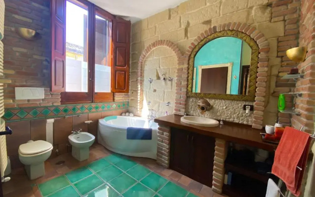 Casa Chiara, roof terrace, 100m to the historical center