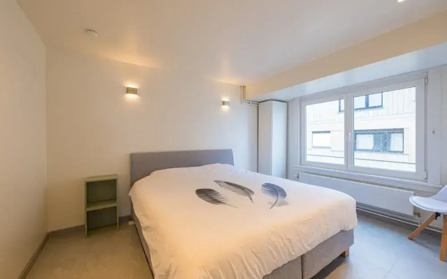 Bright Beachfront Apartment