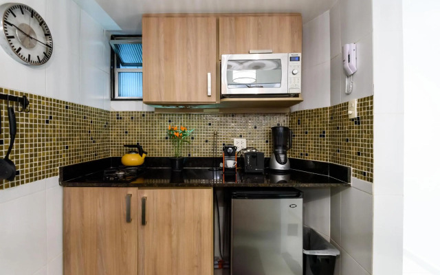 Pineapples PF118 - Studio para casais em Copacabana