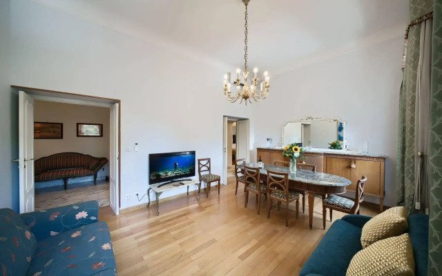 Rome Unique Spanish Steps Apartments