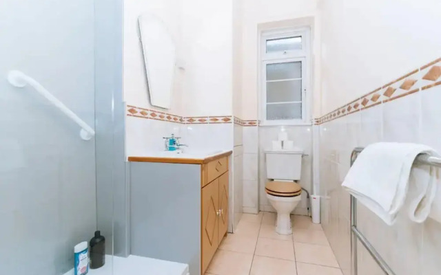 Cosy 2 Bedroom Flat in Craigleith