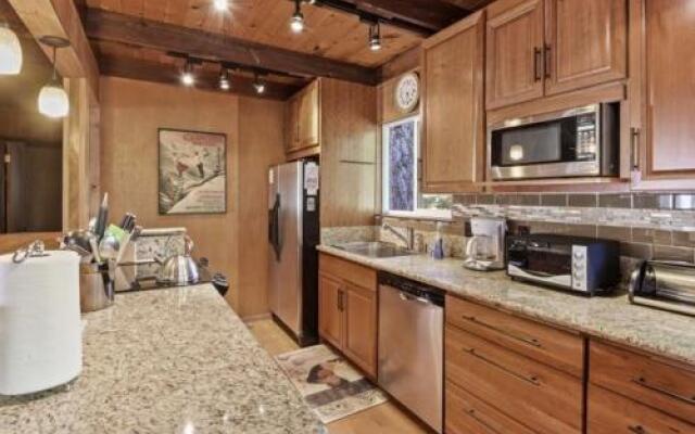 Pfeiffer Dog Friendly Cabin