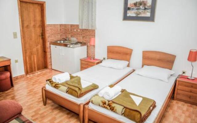 Apartments Drobni Pijesak