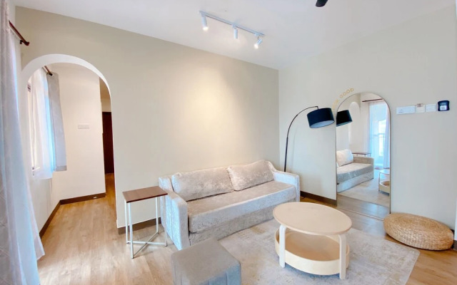 youre.at - Grand Setiabudi Apartment