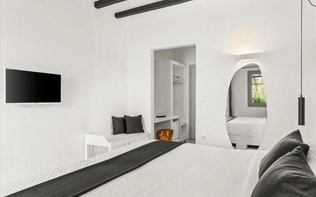 Mr & Mrs White Paros Suites & More