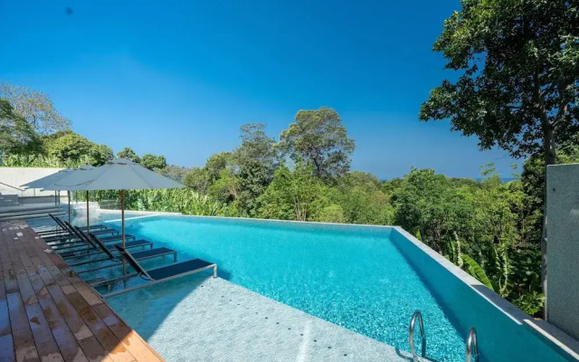 Luxury 2BR Apartment in Bluepoint 82