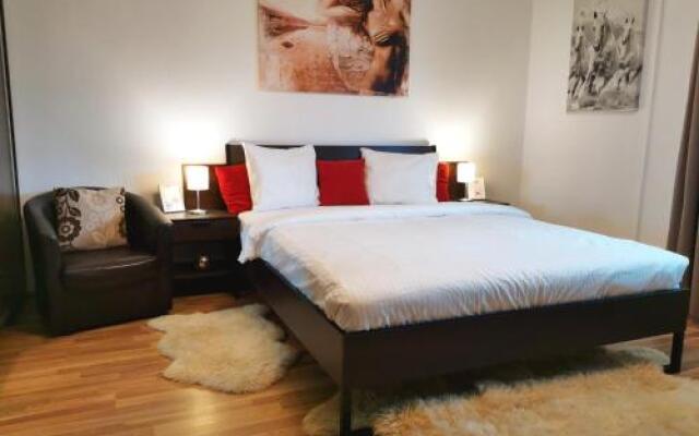 Studio 37 RedBed Self Catering Apartments