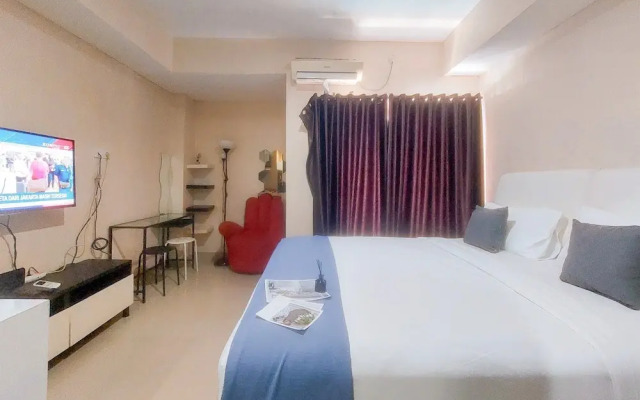 Spacious and Homey Studio Room Paramount Skyline Apartment
