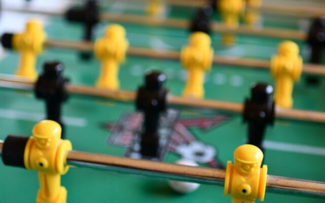 18 Son's Geronimo - Birdhouse Cabin