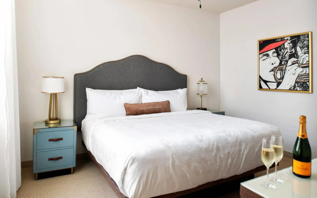 Fenway Hotel Autograph Collection