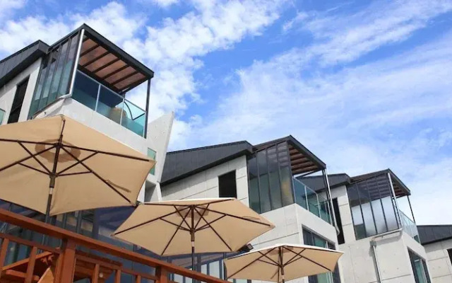 The Marine Pool Villa