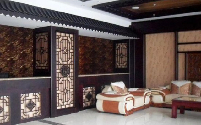 Jixi Dragon Holiday Hotel