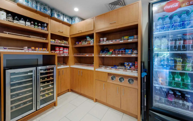 Best Western Plus South Coast Inn