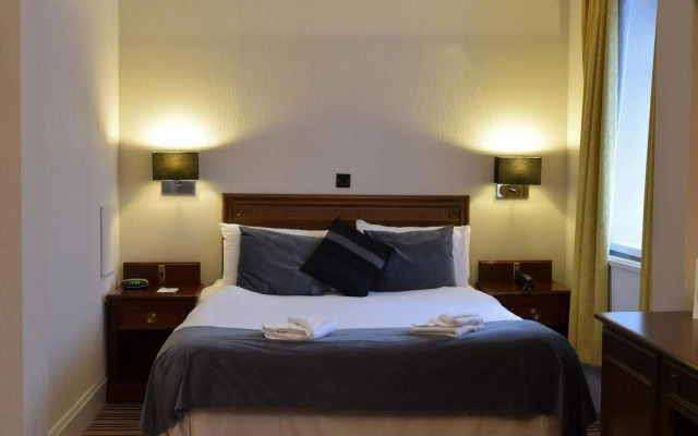 The Rose and Crown Hotel – Tonbridge