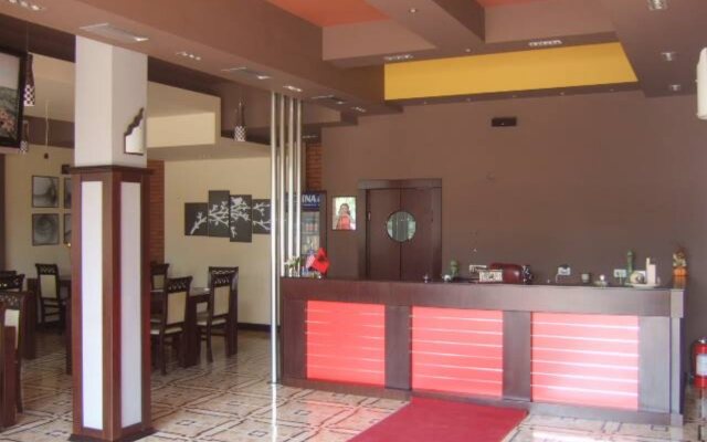 Artur Hotel