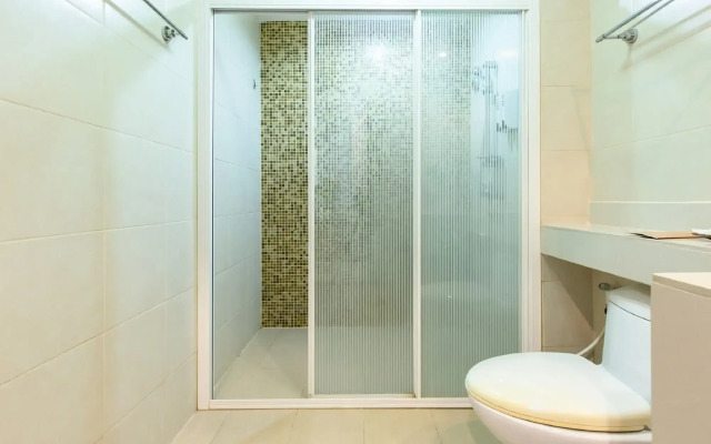 Lasalle Suites Hotel & Residence