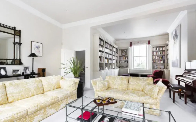 Cathcart Road IV by Onefinestay