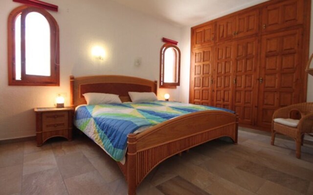 Beaulieu - holiday home with private swimming pool in Moraira