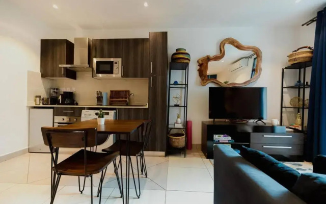 Enjoy Luxury Studio w/Pool @Embassy Gardens