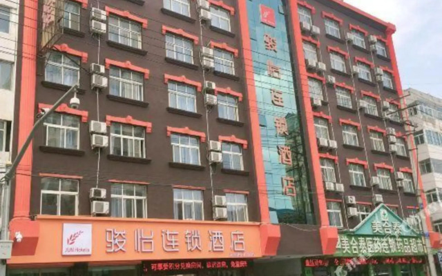 Junyi Chain Hotel (Gulou Yuhuangge North Street)