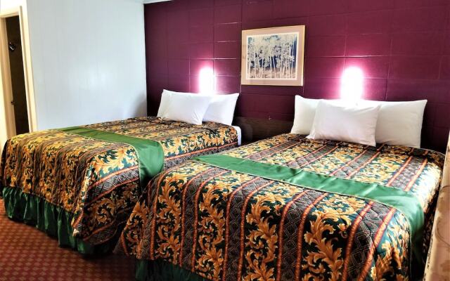 Town House Motor Inn