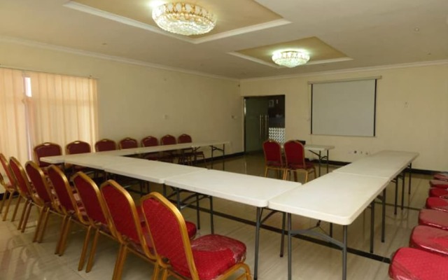 Prenox Hotel and Suites