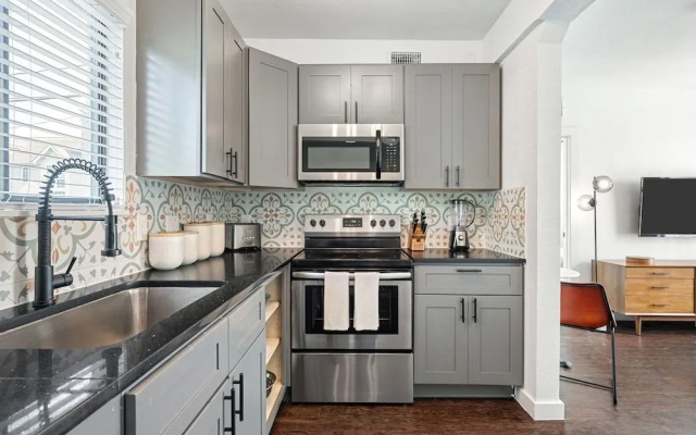 Abode Houston - Montrose Downtown