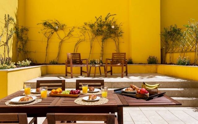 Modern Terrace Apartment Rentexperience