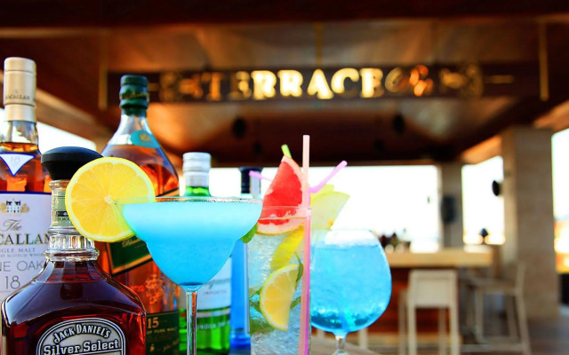 Cratos Premium Hotel & Casino