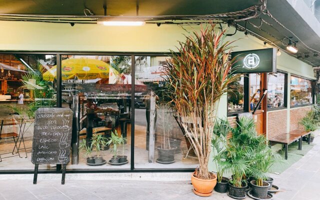 OasisCafe&Nap - Hostel