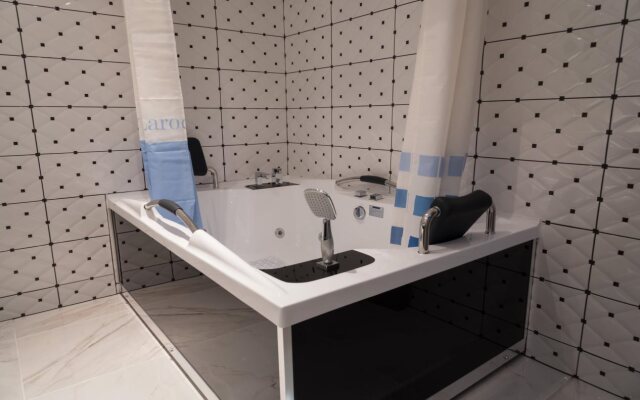 Luxury Living Apartments and Spa