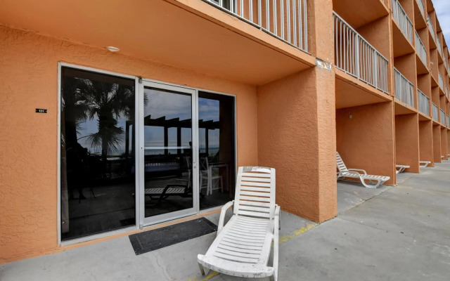 Seahaven Beach Hotel