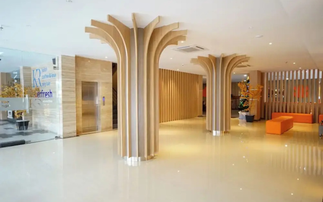 Townhouse Oak Palembang near Palembang Golf Club formerly KR Hotel - Hotel in باليمبانج - Photo 2