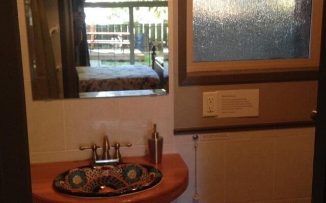 Bev & Sandy's Place B&B