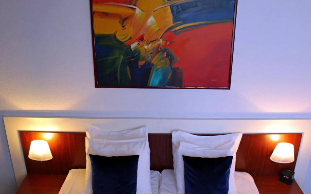 Apollo Hotel