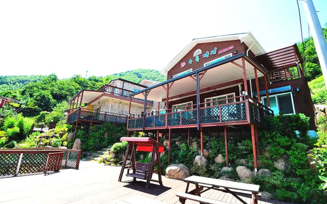 Gurye Hwasoomok Pension