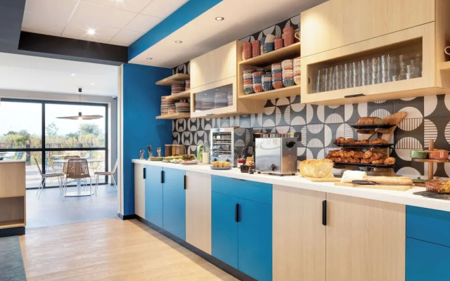 Ibis Styles Miramas - Provence