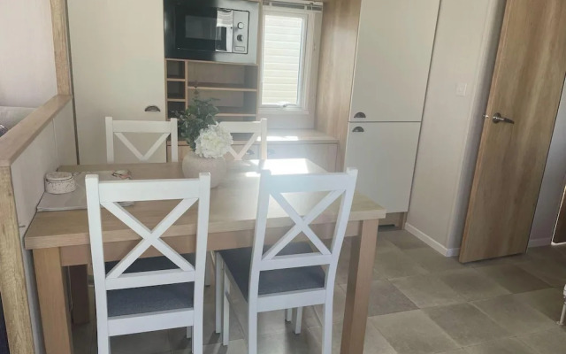 2 Bed-sleeps 6-patio-parking-pet Friendly