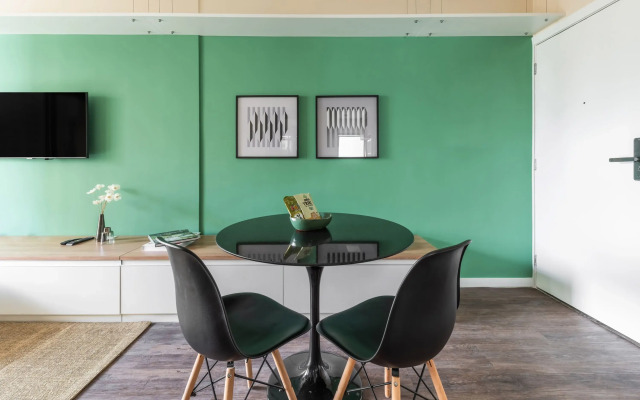 Apartamento moderno com garagem | Itaim Bibi