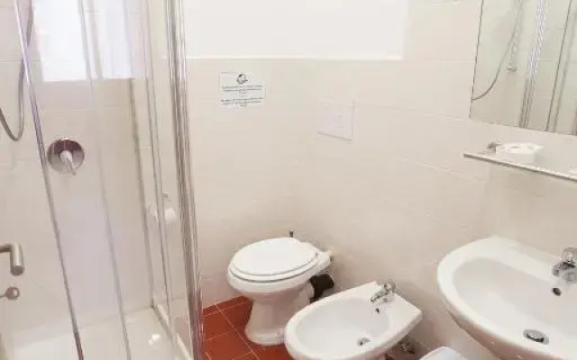 Central Rooms 128