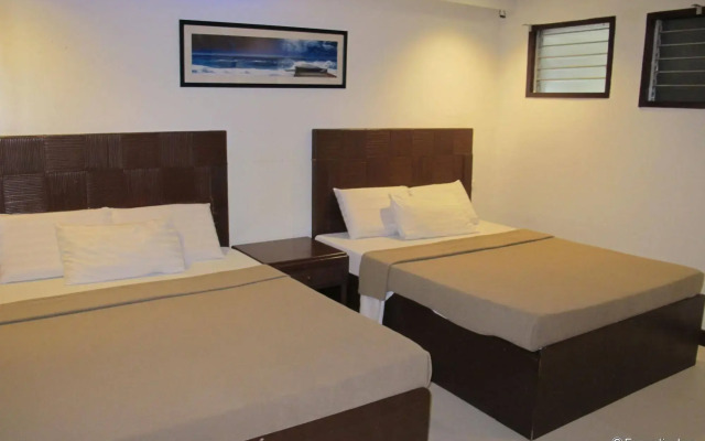 Bluefins Resort